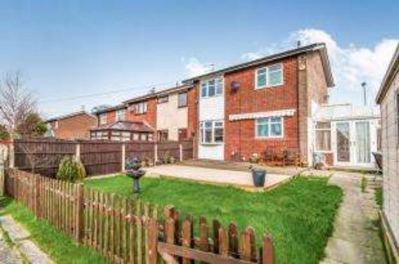 3 Bedroom End of Ter...